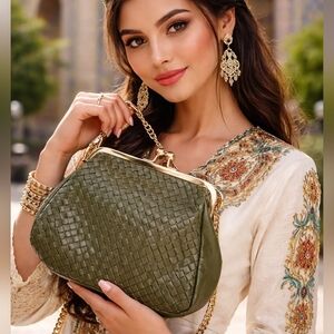 New Valentina Fiore Woven Genuine Leather Crossbody Bag Green Gold Tone Hrdwr